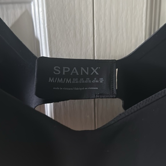 SPANX Black Wirefree Bra Size M - Picture 10 of 10